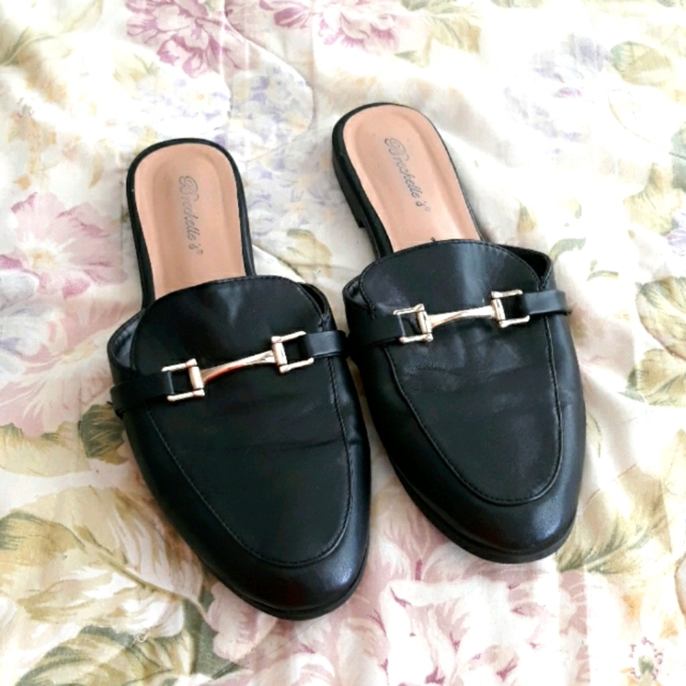 Black slipper mule flat sandal with buckle loafer